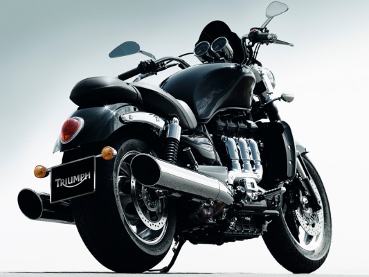 Фото мотоцикла Triumph Rocket III Roadster